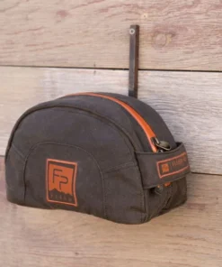 LUGGAGE Fishpond Cabin Creek Toiletry Kit - Peat Moss 6 LUGGAGE Fishpond Cabin Creek Toiletry Kit - Peat Moss