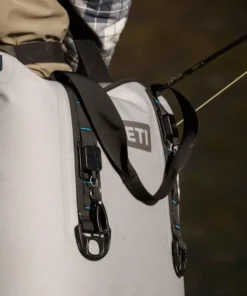 COOLERS & HYDRATION Yeti Molle Zinger